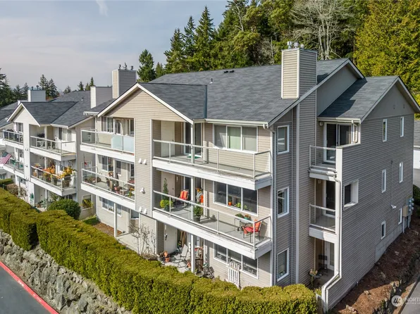 26325 Illinois Avenue NE #B305, Kingston, WA 98346