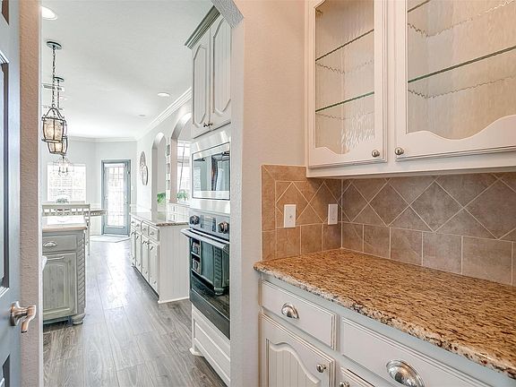 5th image of 4641 Poplar Ridge Dr