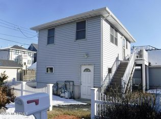 1 Beach St #1A, Rumson, NJ 07760