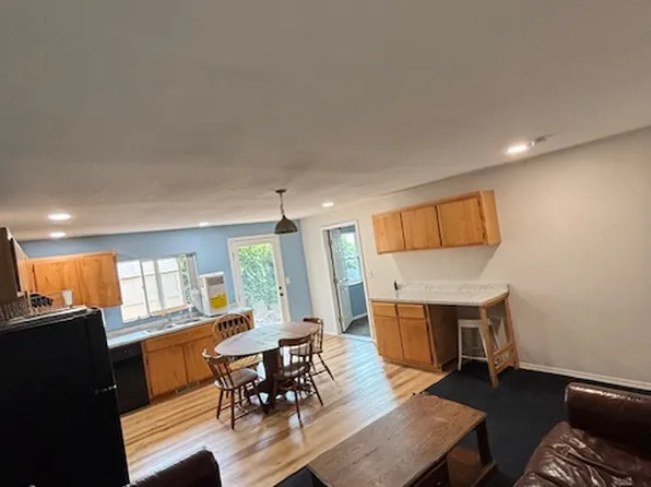 1134 S National Ave #1, Bremerton, WA 98312