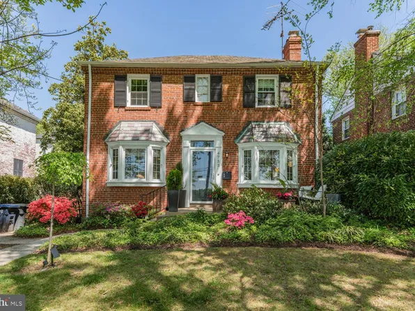 4753 Macarthur Blvd NW, Washington, DC 20007