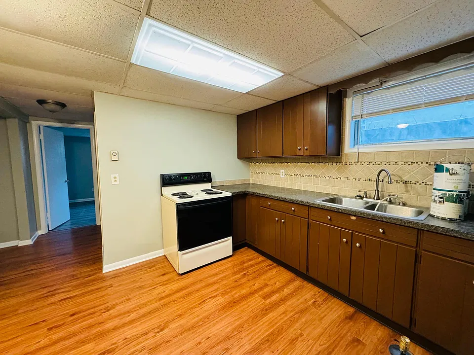 Entering kitchen from the living room