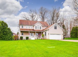 8783 Sherri Dr, Macedonia, OH 44056