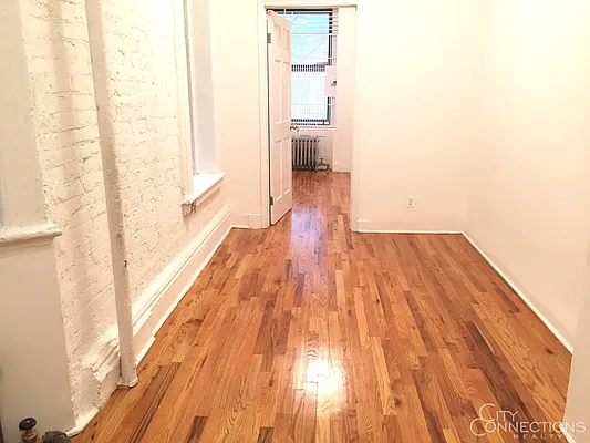 Rented by City Connections Realty | media 17