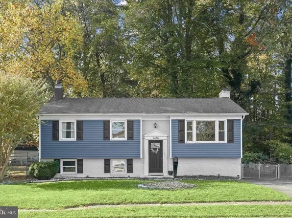 1355 Rosanna Dr, Odenton, MD 21113