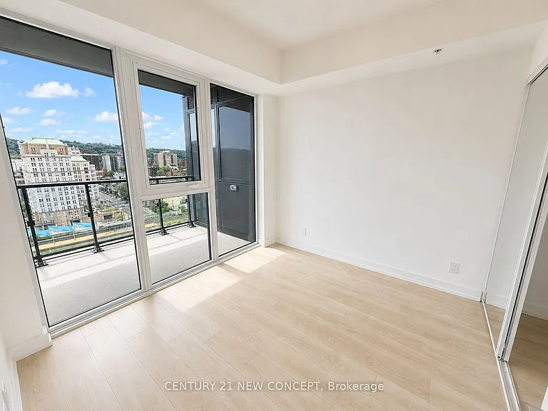 75 James St S #1416 — Photo 15