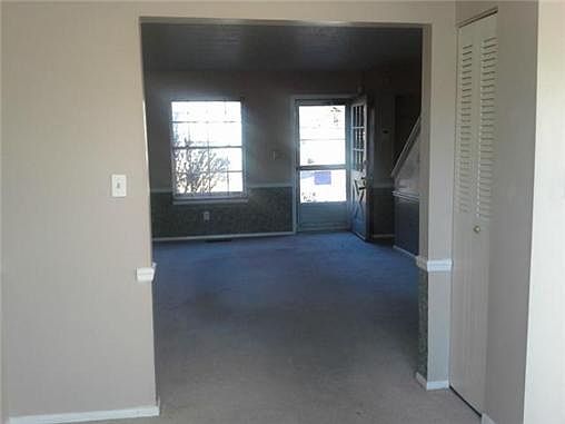 5th image of 8015 E 88th St