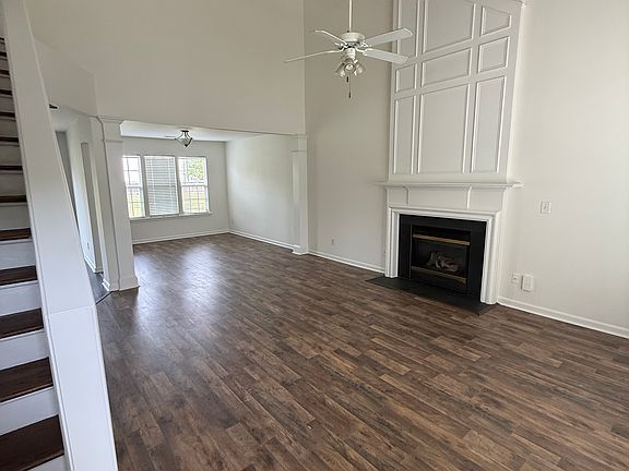 3rd image of 2810 Azalea Hills Dr