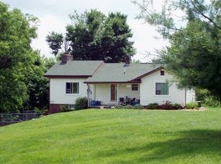 72 Twin Lakes Dr, Flat Rock, NC 28731