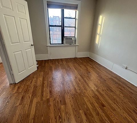 2nd image of 656 Saint Nicholas Ave APT 5
