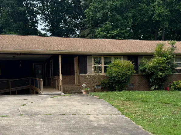 3091 Browns Bridge Rd, Gainesville, GA 30504