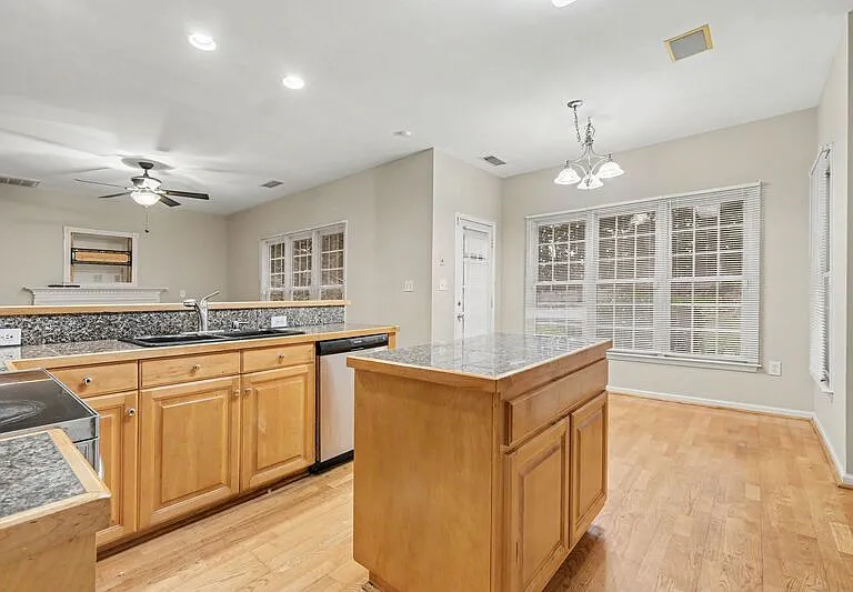 2549 Adonis Ct — Photo 9