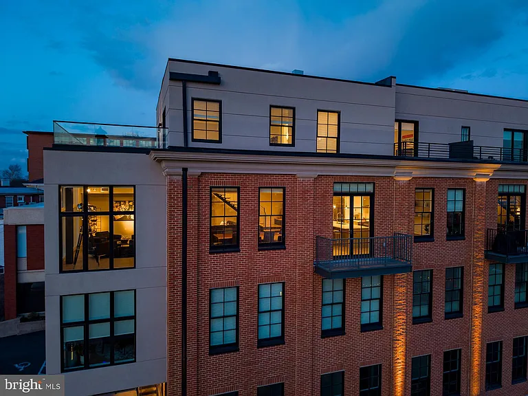 50 N Main St #303 — Photo 2
