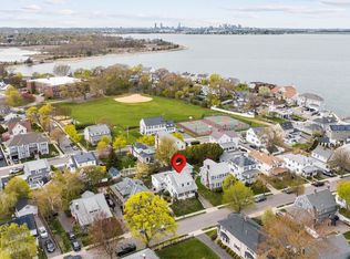 31 Chickatabot Rd, Quincy, MA 02169