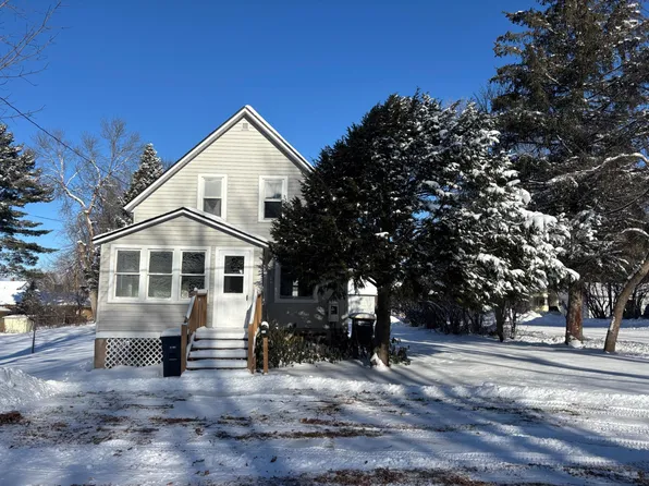 202 W Arch St, Ironwood, MI 49938