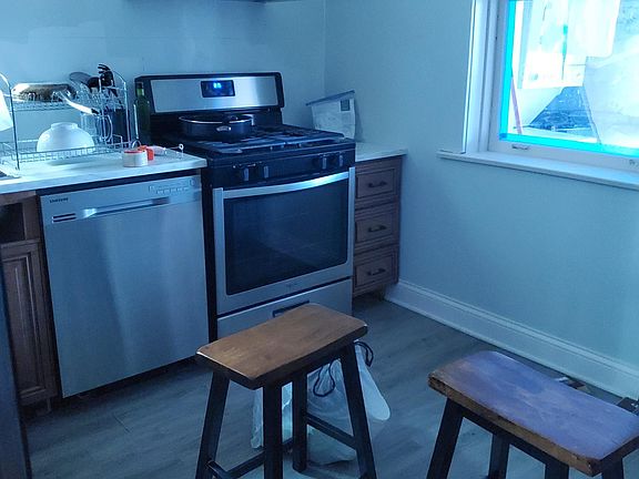 5th image of 4945 N Bell Ave