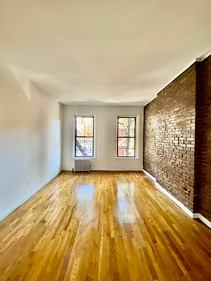 Rented by CMV Realty Inc. | media 12