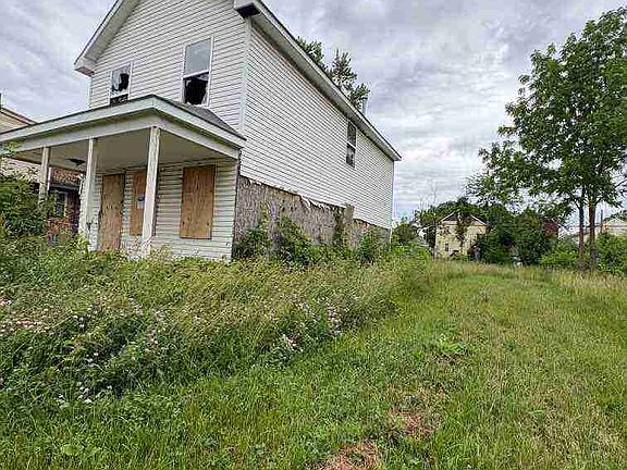 4298 Belvidere