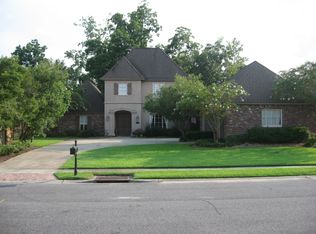 11930 Lake Mist Ave, Baton Rouge, LA 70810