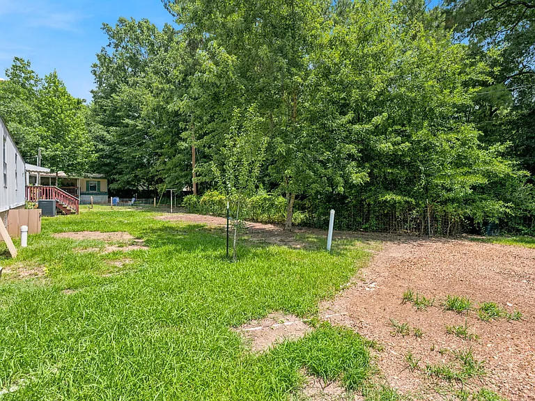 1046 Artic Loop — Photo 24