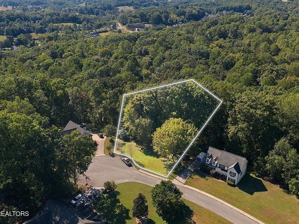 1st image of Ridgeway Ct