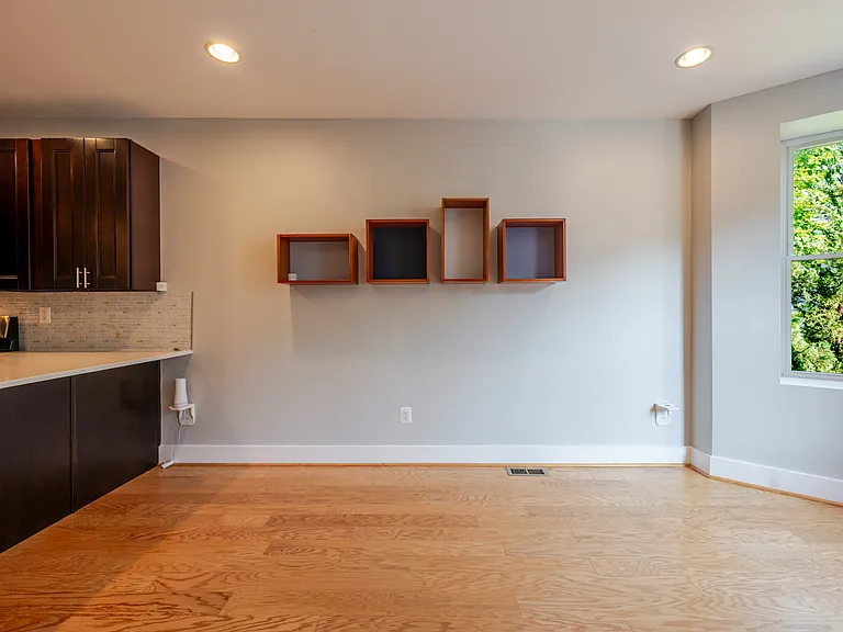 23 Todd Pl NE #1 — Photo 6