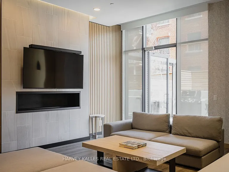 2369 Danforth Ave #710 — Photo 33