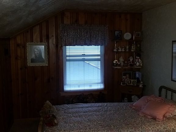 4th image of 102 Oakland Ave