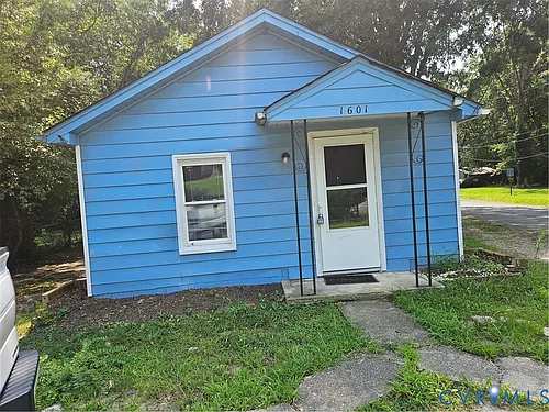 1601 Byron St Photo 1