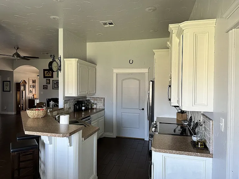 1205 Alma Dr — Photo 14
