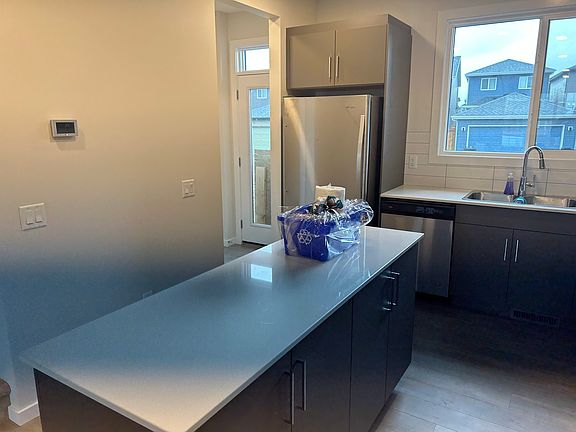 5th image of 8109 226a St NW