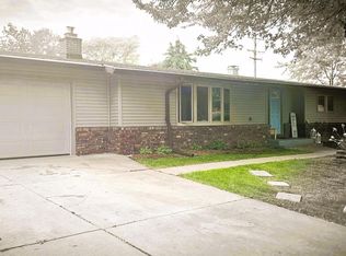 4950 Carter Dr, Racine, WI 53402