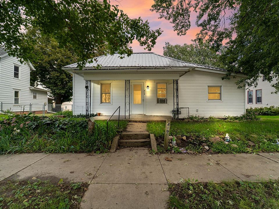 1st image of 419 4th St