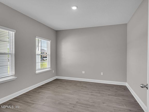 3rd image of 660 Narvarez Ave