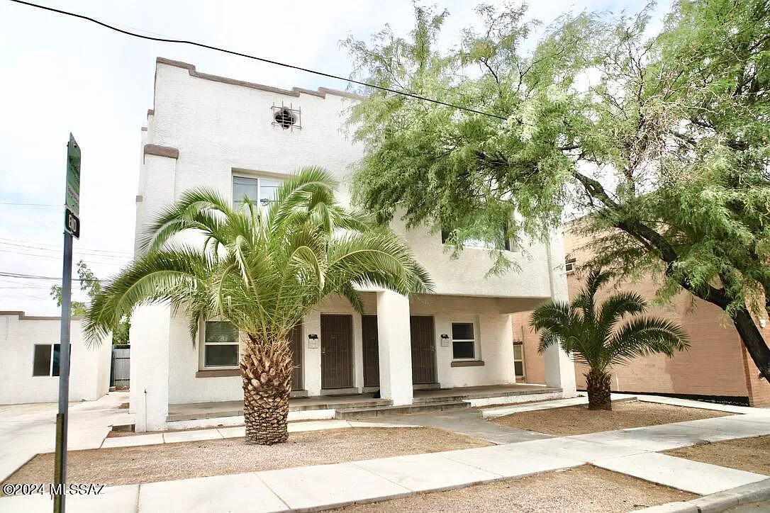 2 bed, 1.0 bath, 754 sqft, $1,500 — Photo 2