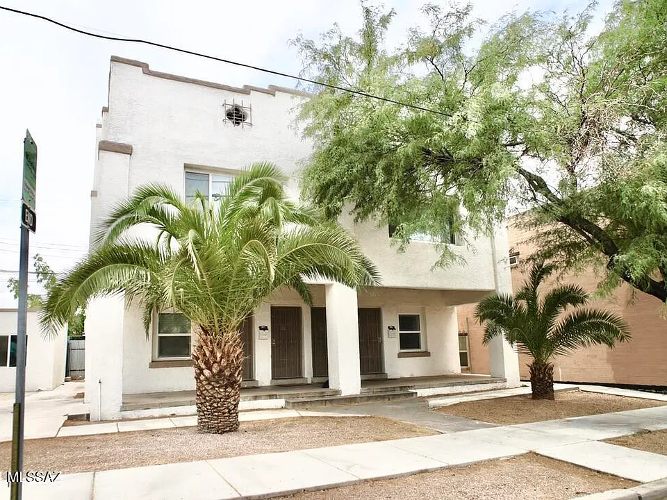 12 E University Blvd #12