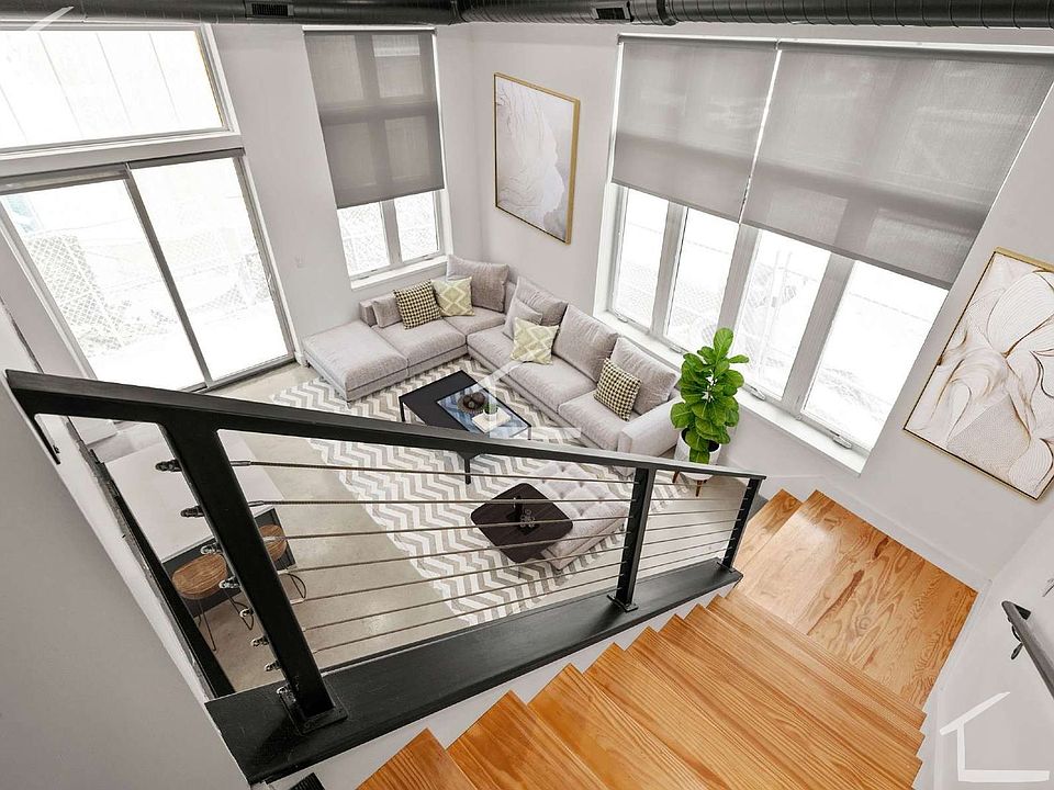 1st image of 28 Hichborn St #22