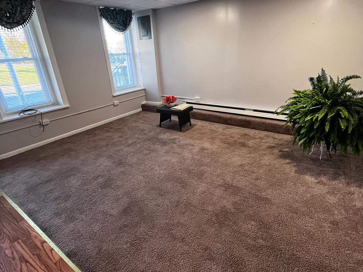 4435 Main St — Photo 3