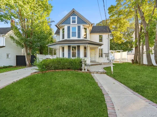 26 Northridge Street, Patchogue, NY 11772