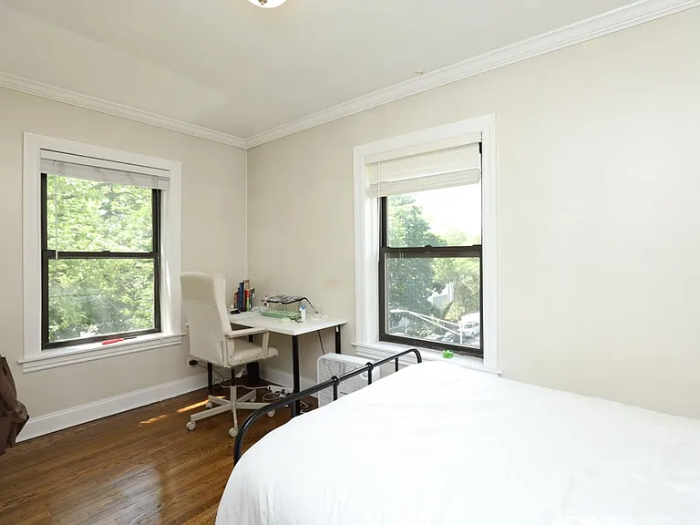 2535 N Seminary Ave #4 — Photo 14