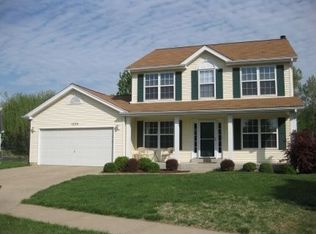 1775 Coachway Ln, Hazelwood, MO 63042