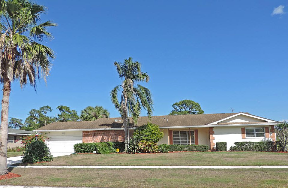 1st image of 3153 SE Overbrook Dr
