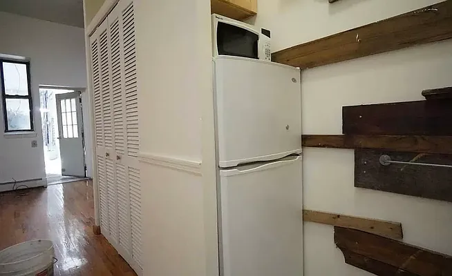 Rented by Crosstown Apartments NYC | media 9