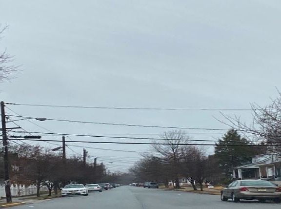 Exterior Neighborhood (street photo)