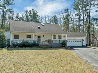 3 Lancaster Dr, Londonderry, NH 03053