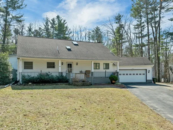 3 Lancaster Drive, Londonderry, NH 03053