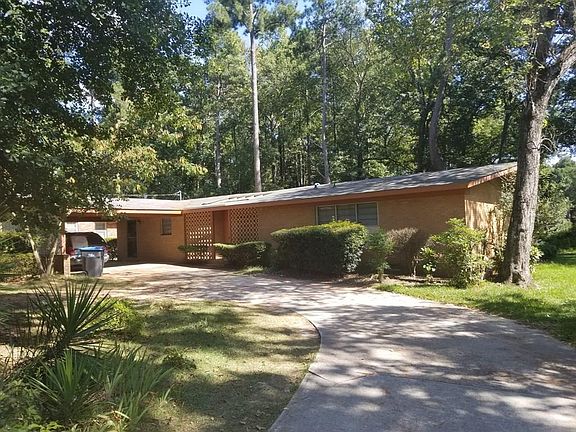 2nd image of 3606 Jamaica Dr