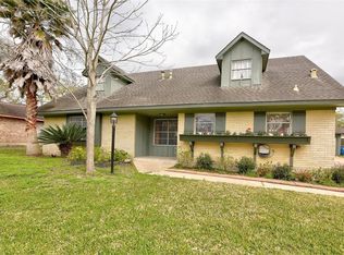 15515 Wandering Trl, Friendswood, TX 77546