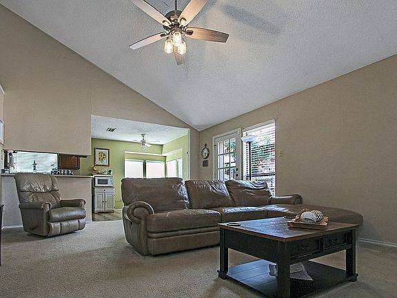 3rd image of 3723 Verlaine Dr