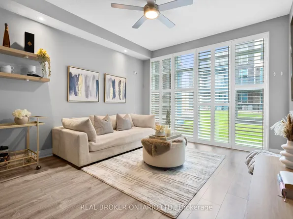 10 E Concord Pl #110, Grimsby, ON L3M 0G6